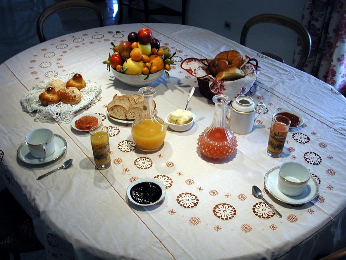 Aramon Chambre D'Hote "Avignon" מראה חיצוני תמונה