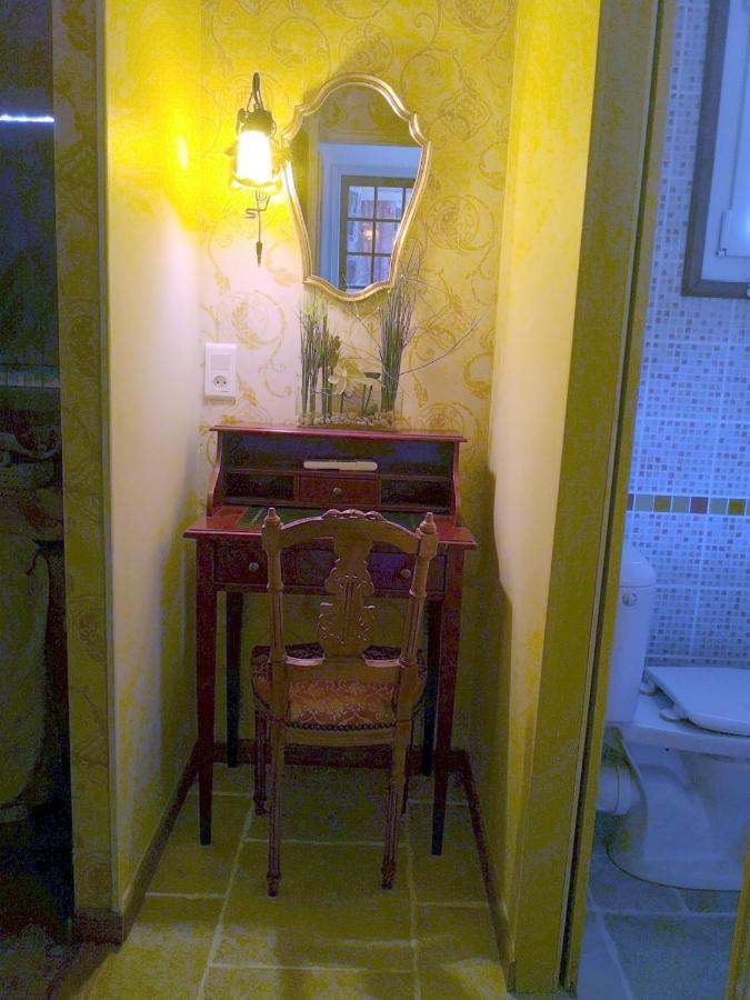 Aramon Chambre D'Hote "Avignon" מראה חיצוני תמונה
